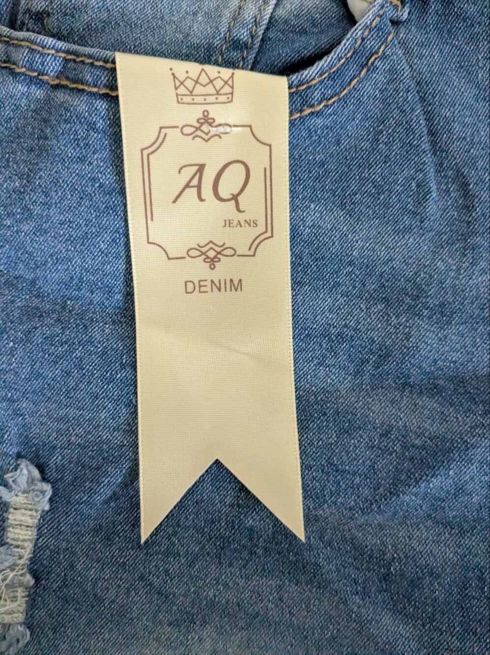 AQ NWT Short - Picture 6 of 7